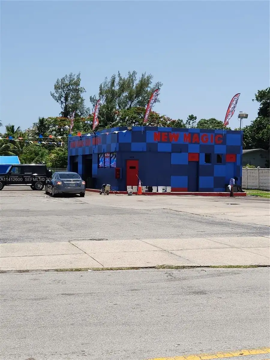 4420 NW 7th Ave, Miami FL 33127 photo 4