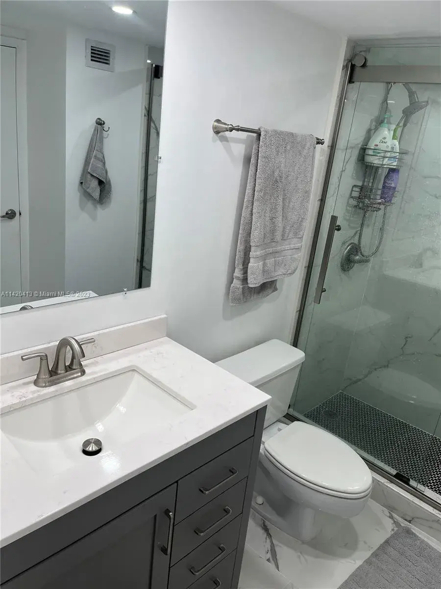 2030 S Ocean Dr # 1602, Hallandale Beach FL 33009