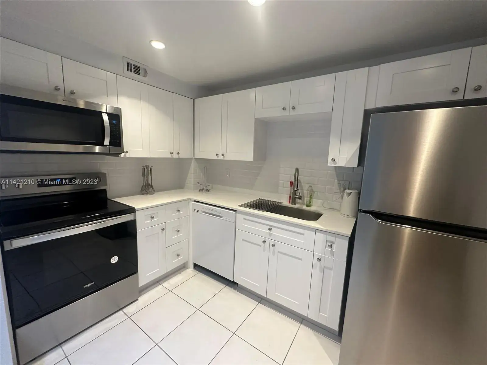 401 Golden Isles Dr # 603, Hallandale Beach FL 33009