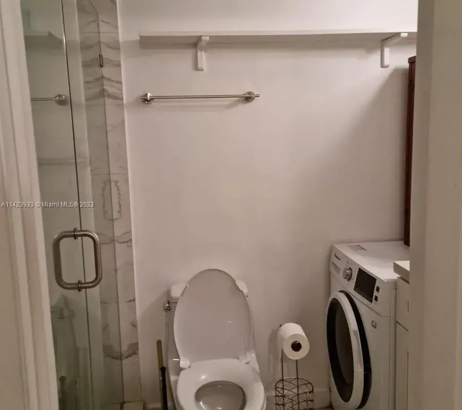 6200 NE 22nd Way # 102, Fort Lauderdale FL 33308
