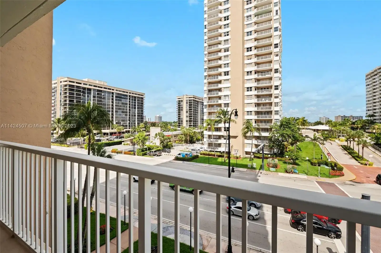 1980 S Ocean Dr # 3P, Hallandale Beach FL 33009 photo 3