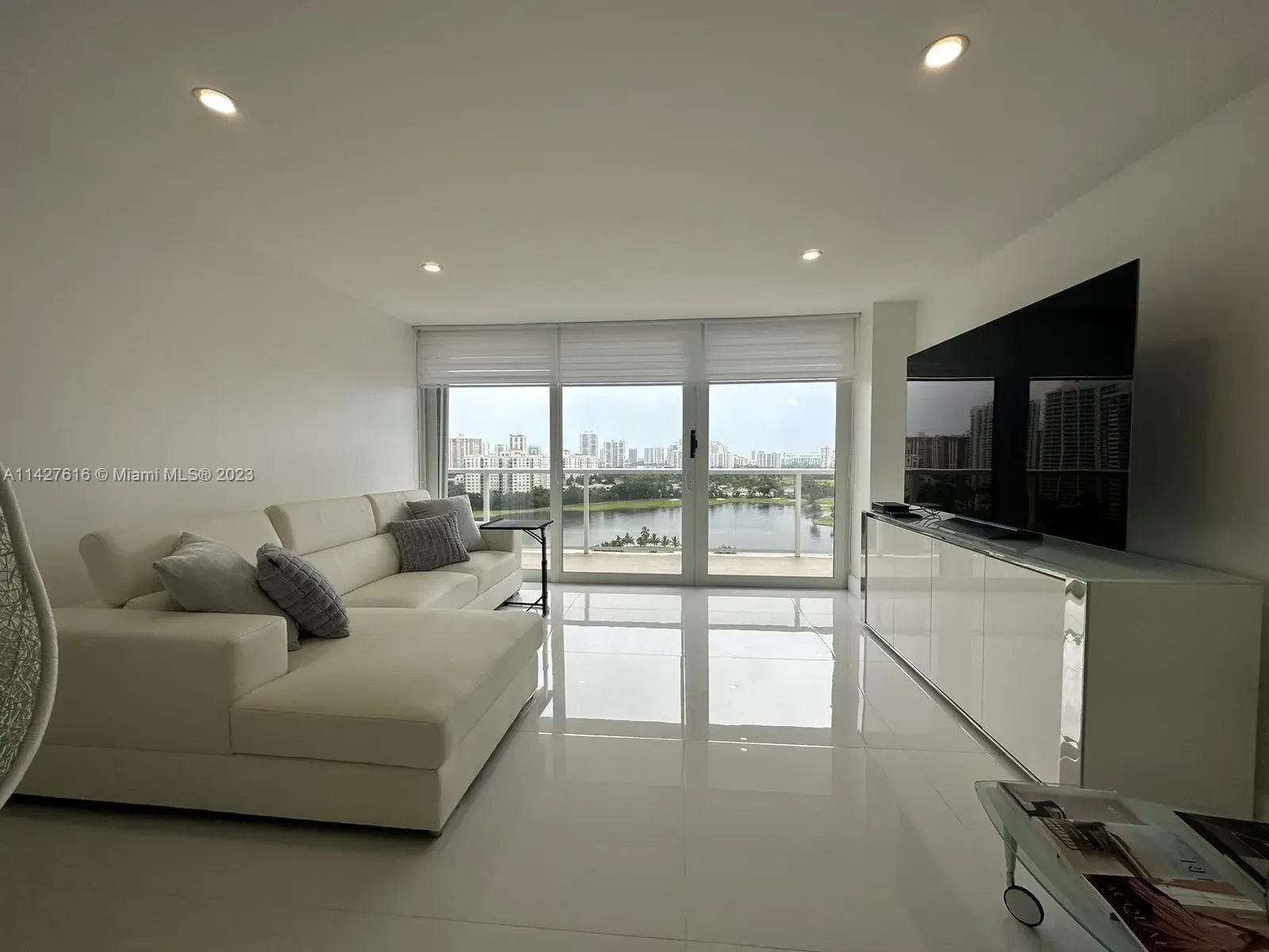 3701 N Country Club Dr # 1805, Aventura FL 33180