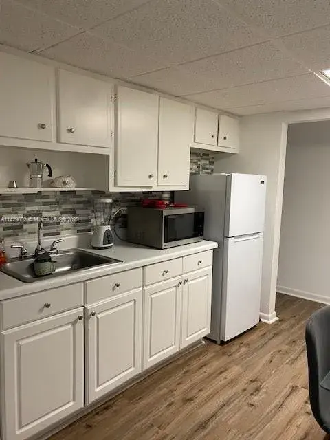 2008 Pierce St # 2, Hollywood FL 33020