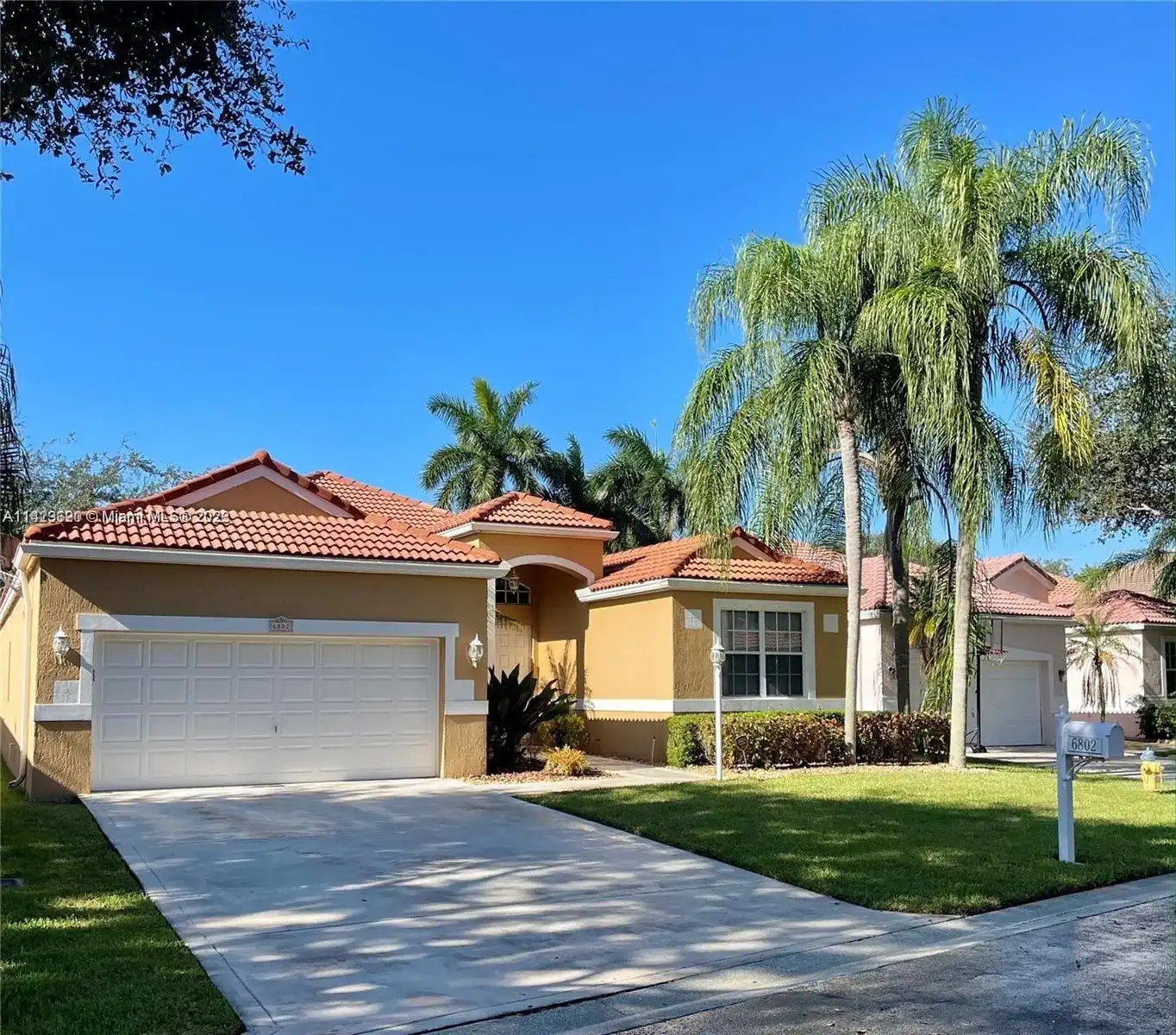 6802 NW 81st Ct, Parkland FL 33067