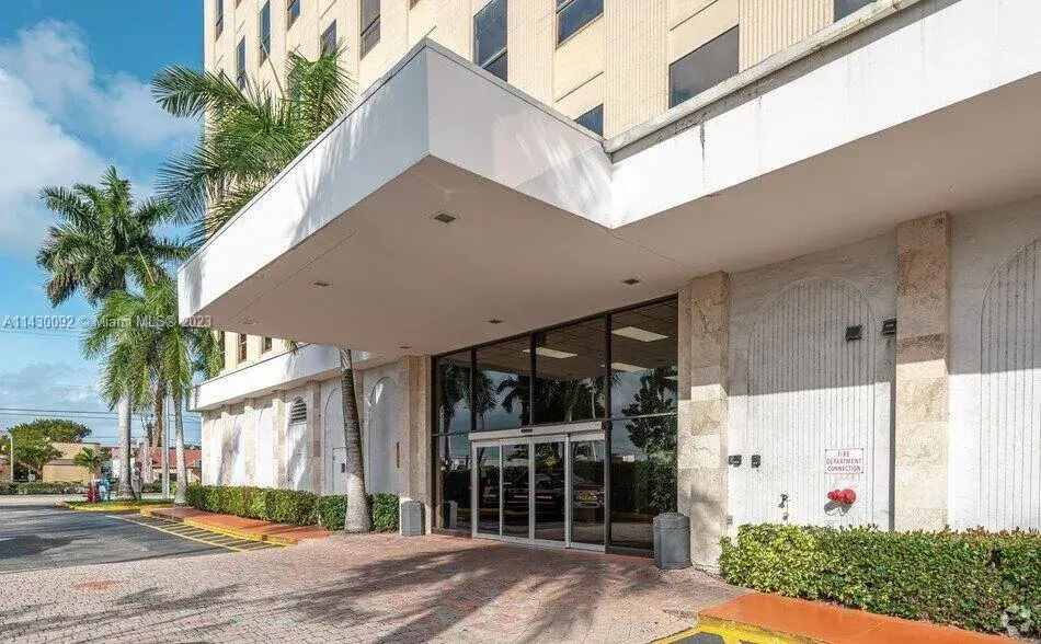 1250 E Hallandale Beach Blvd, Hallandale Beach FL 33009