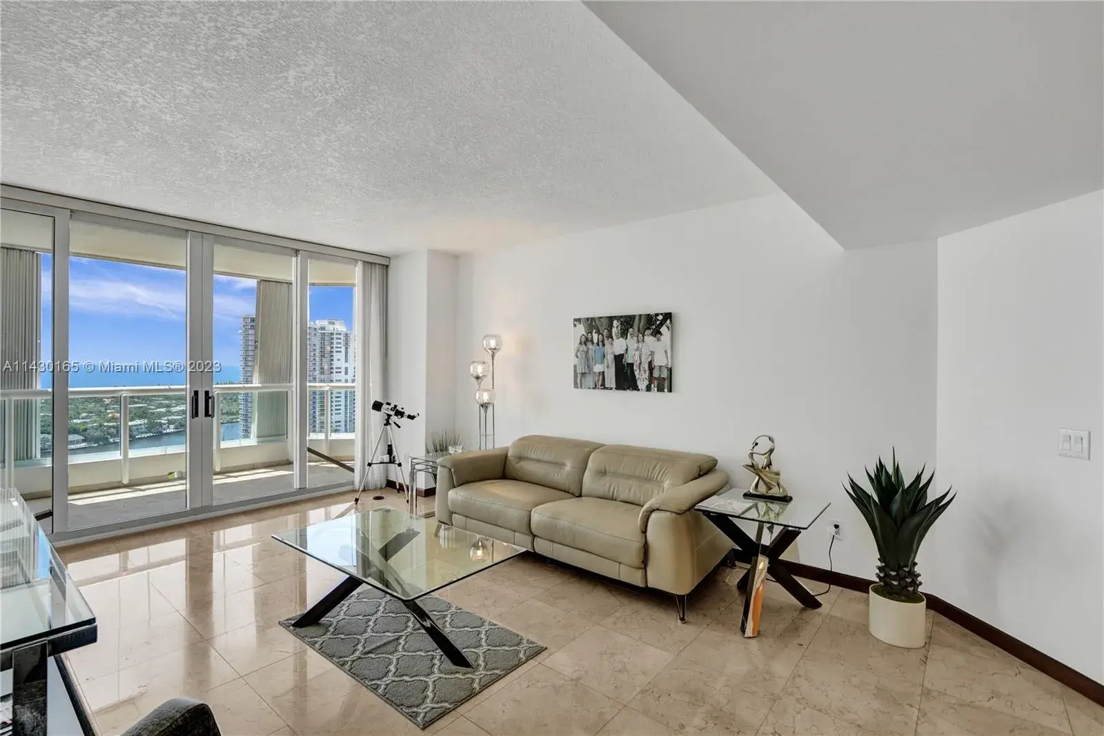 21055 Yacht Club Dr # 2401, Aventura FL 33180