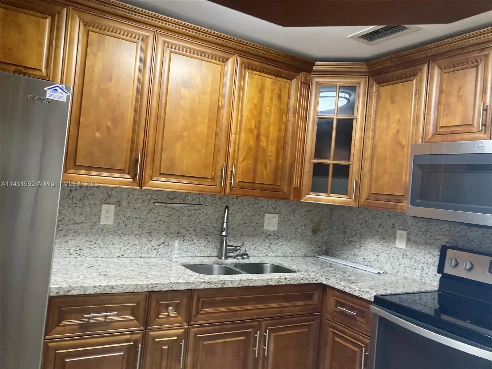 10441 Mahogany Key Cir # 204, Miami FL 33196 photo 2