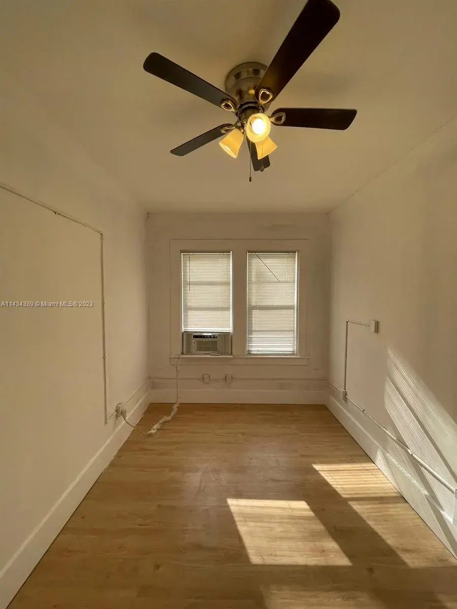 711 NW 1st St # 3, Miami FL 33128