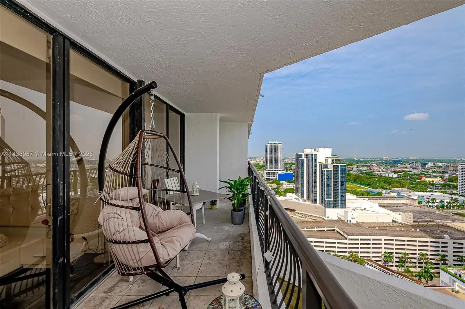 555 NE 15th St # 32E, Miami FL 33132 photo 5