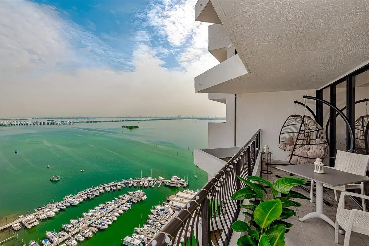 555 NE 15th St # 32E, Miami FL 33132