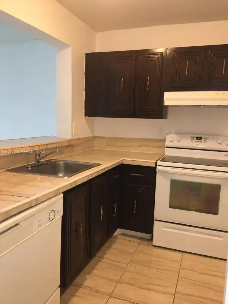 498 NW 165th St Rd # D205, Miami FL 33169 photo 4
