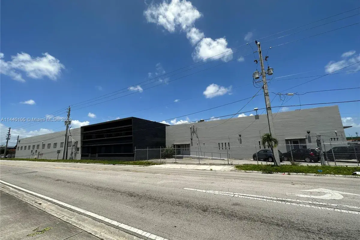 775 NW 71st St, Miami FL 33150
