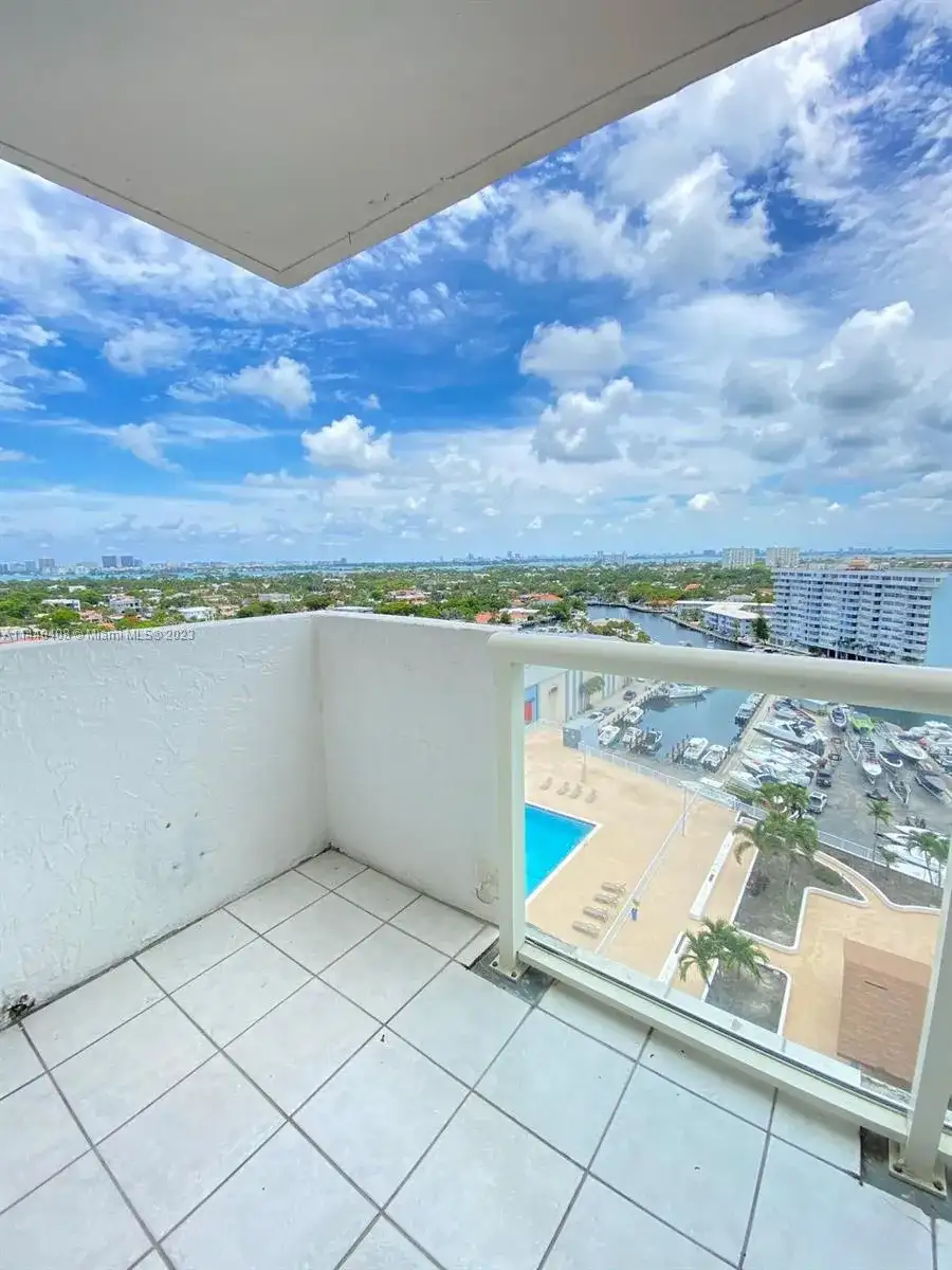 13499 Biscayne Blvd # 1408, North Miami FL 33181 photo 3