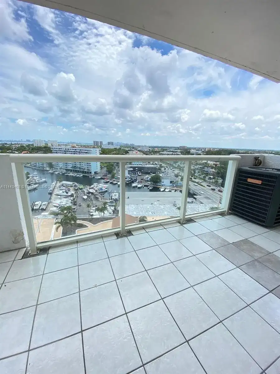 13499 Biscayne Blvd # 1408, North Miami FL 33181 photo 4