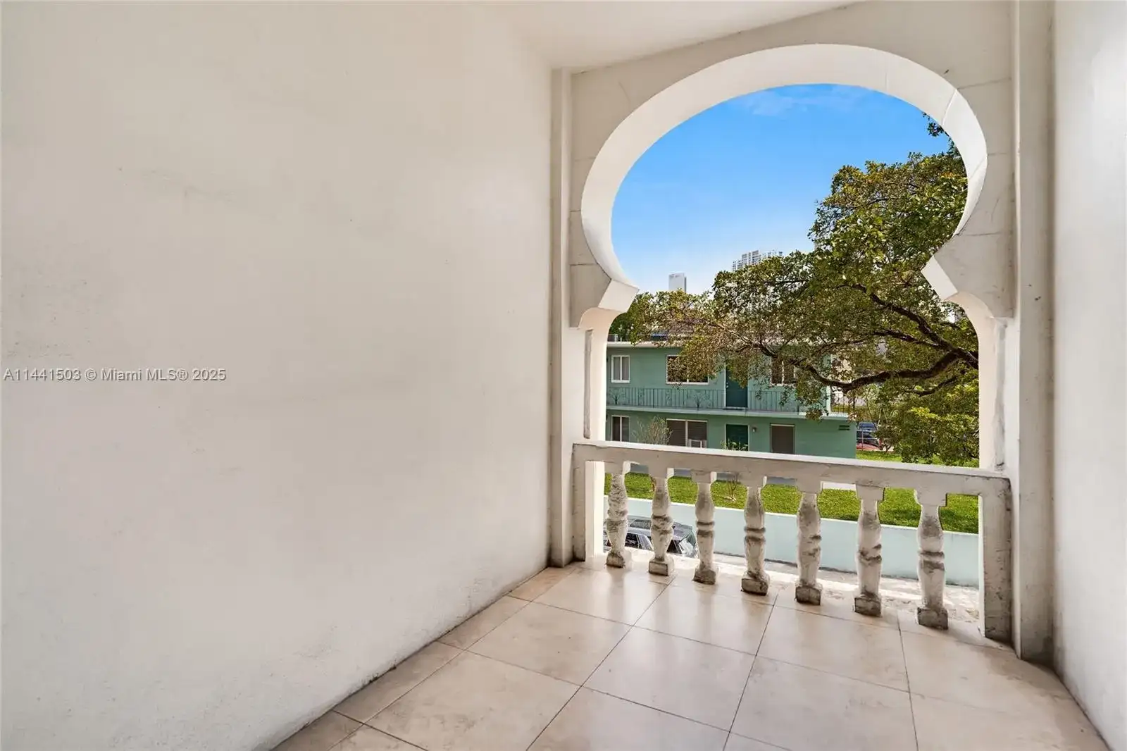 440 SW 5th Ave, Miami FL 33130 photo 2