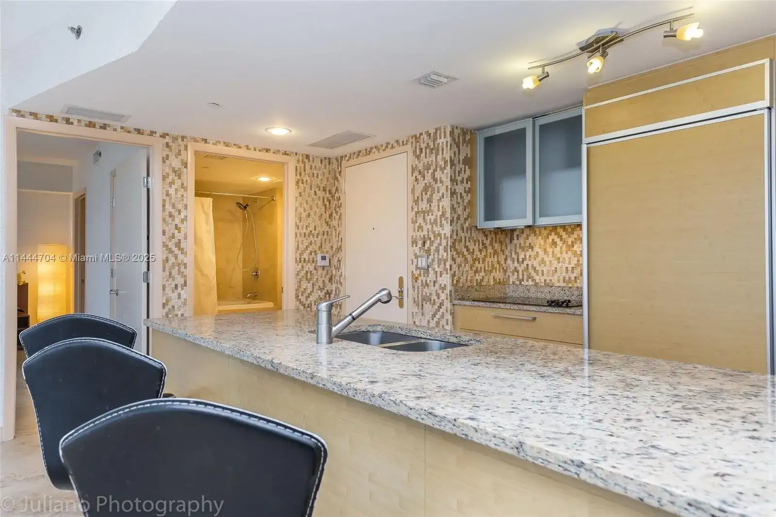 1830 S Ocean Dr # 1107, Hallandale Beach FL 33009 photo 4