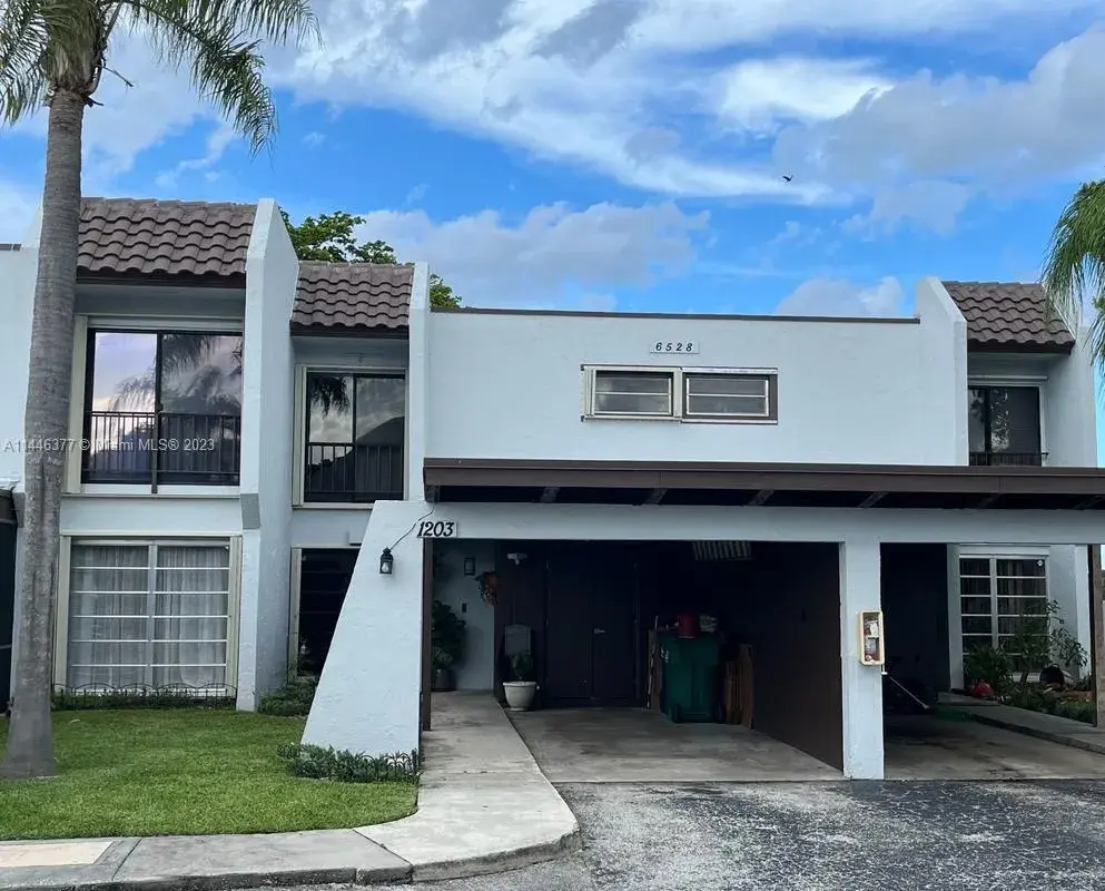 6528 Kendale Lakes Dr # 1203, Miami FL 33183