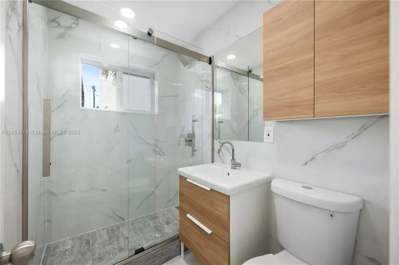 16204 NE 18th Ct # 16202, North Miami Beach FL 33162 photo 4