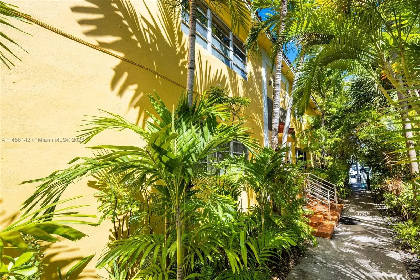 1310 15th St, Miami Beach FL 33139 photo 3