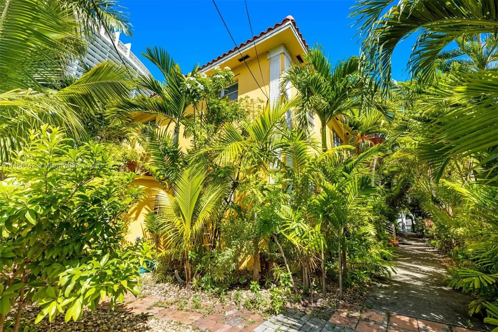 1310 15th St, Miami Beach FL 33139 photo 4