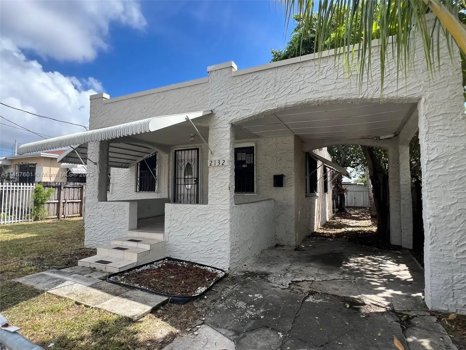 2132 NW 2nd St, Miami FL 33125