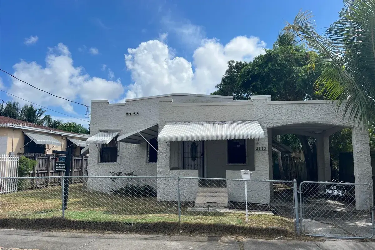 2132 NW 2nd St, Miami FL 33125