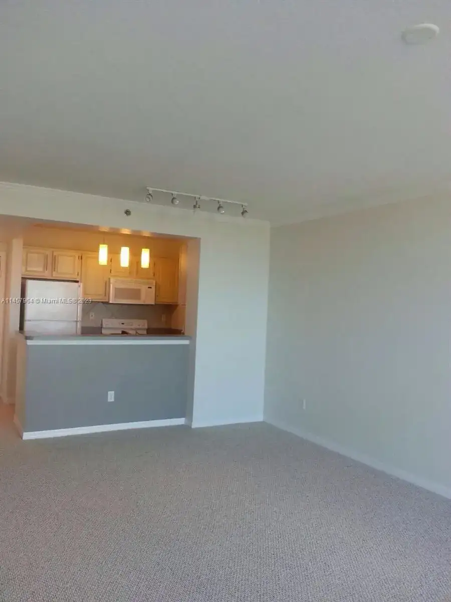 2665 SW 37th Ave # 709, Miami FL 33133 photo 4