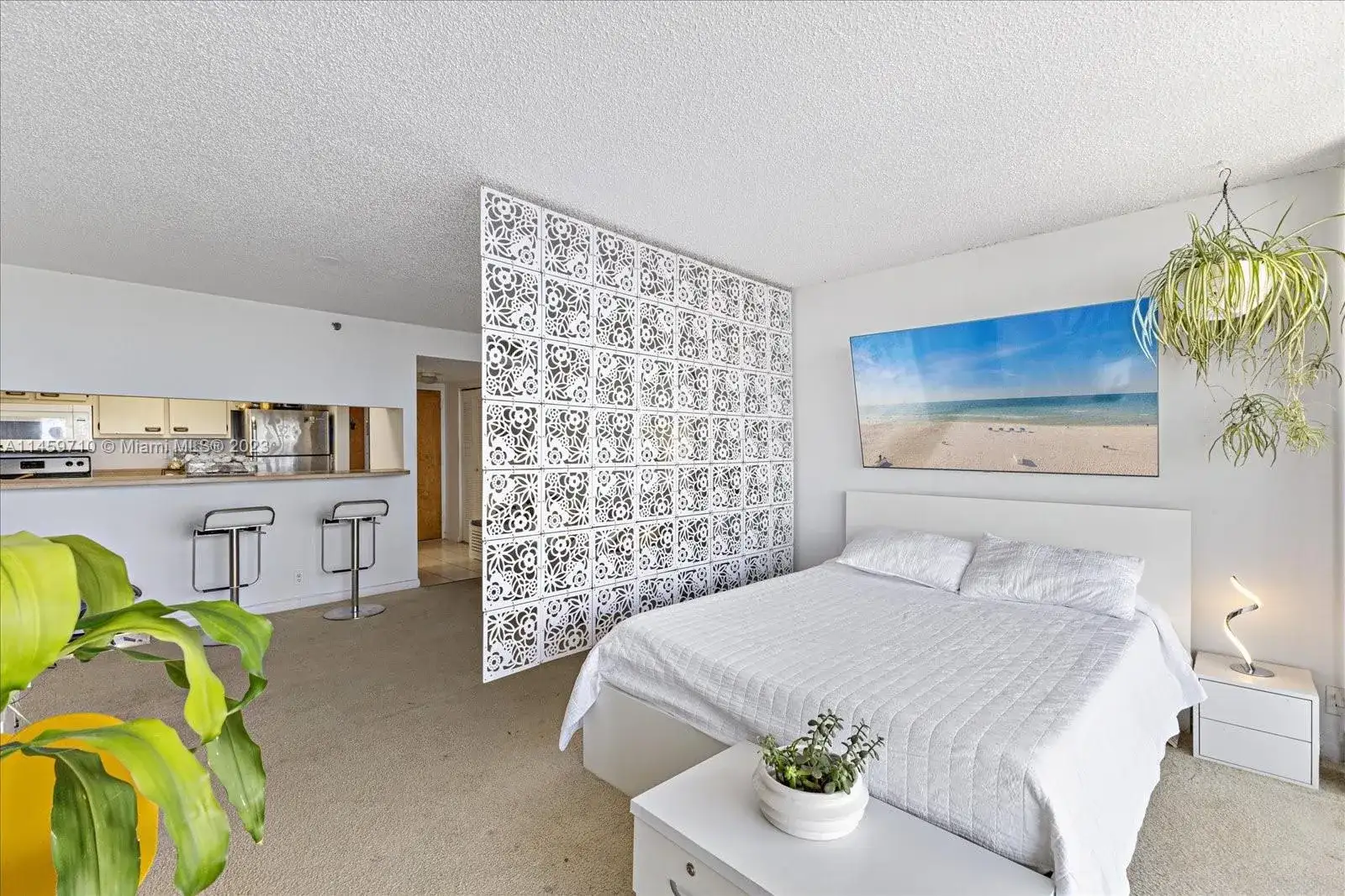 7601 E Treasure Dr # 2404, North Bay Village FL 33141 photo 4