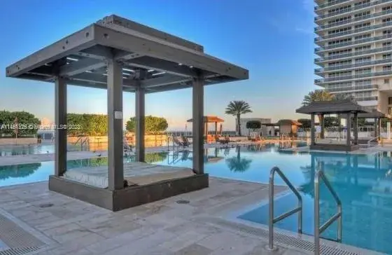 1830 S Ocean Dr # 1705, Hallandale Beach FL 33009