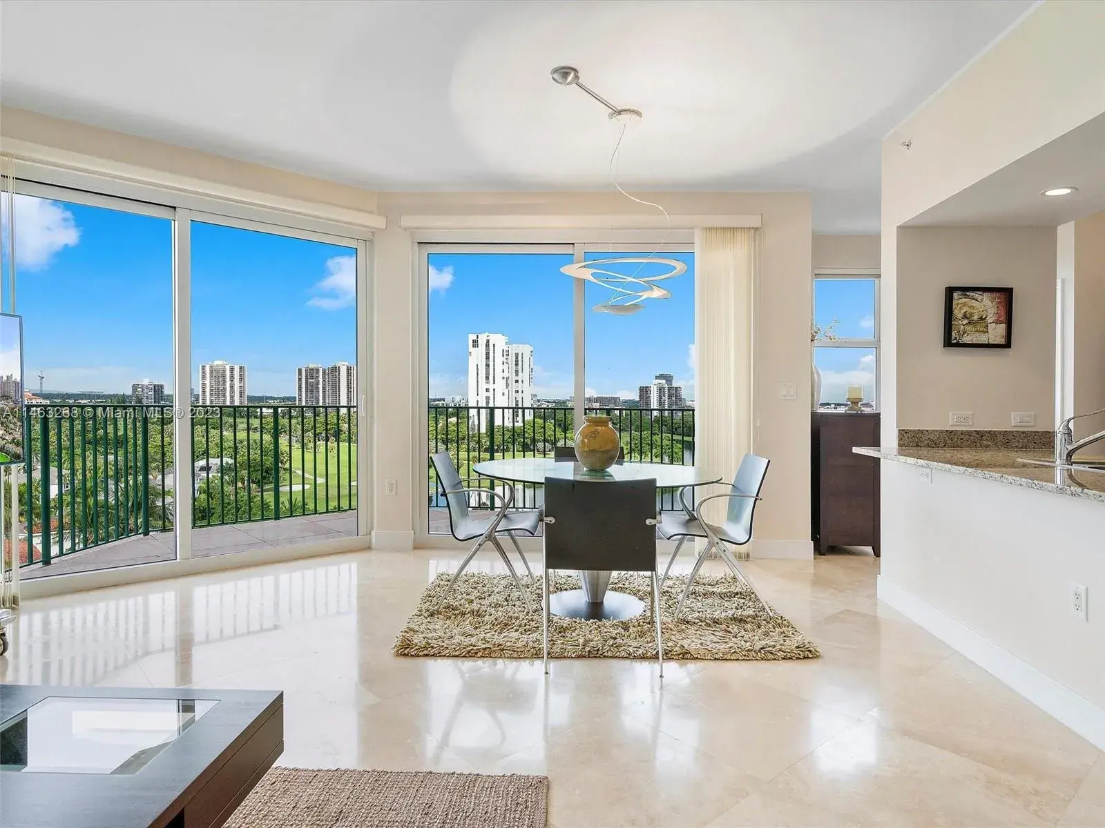 20000 E Country Club Dr # 1102, Aventura FL 33180