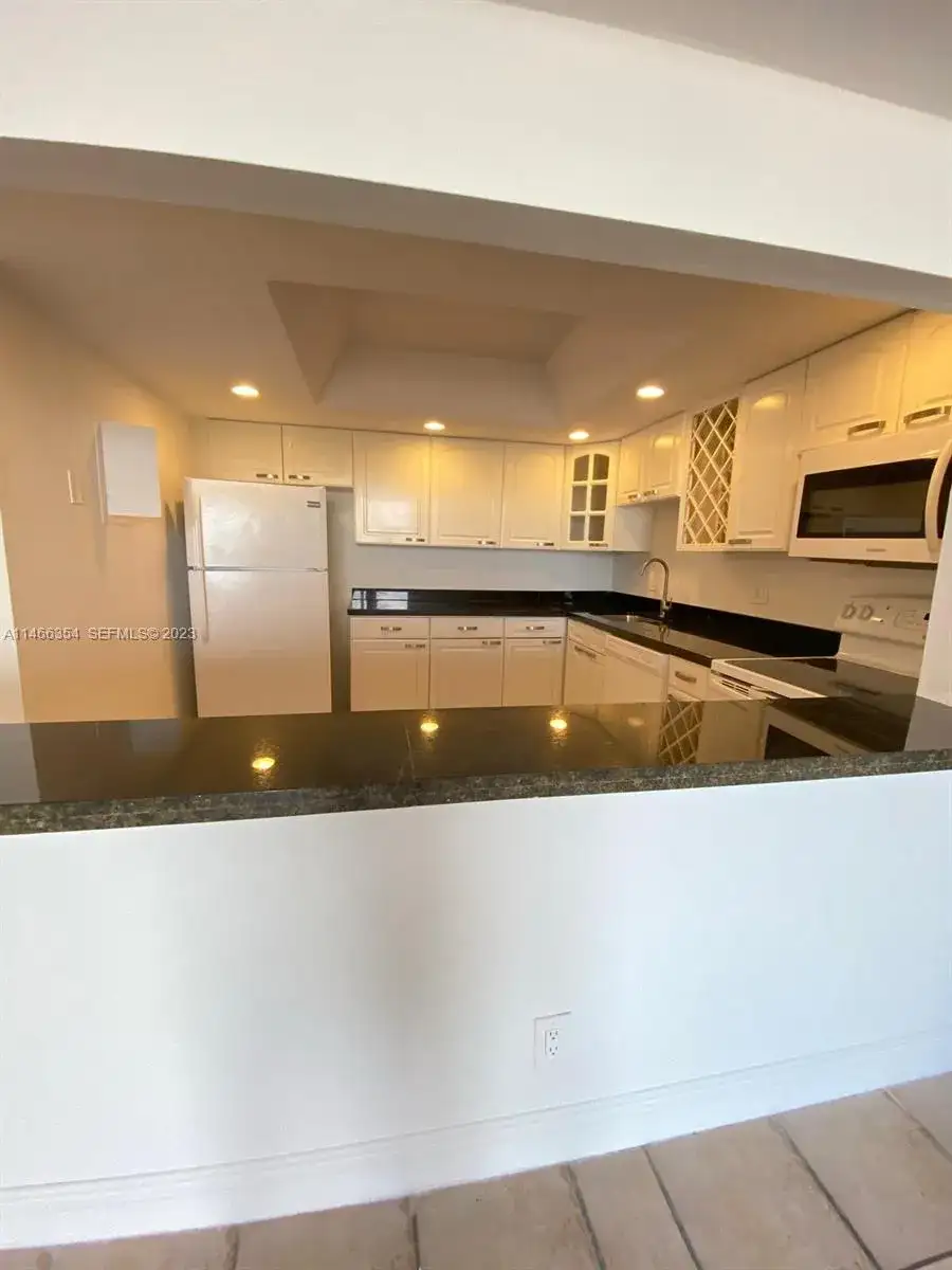 13499 Biscayne Blvd # 1505, North Miami FL 33181 photo 4