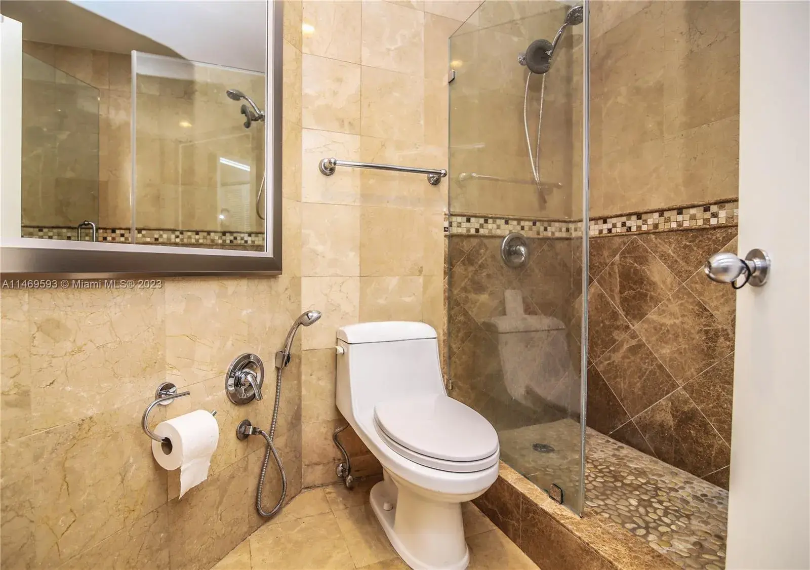 888 Brickell Key Dr # 902, Miami FL 33131