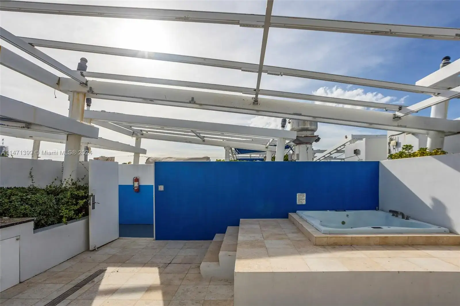 1437 Collins Ave, Miami Beach FL 33139 photo 5