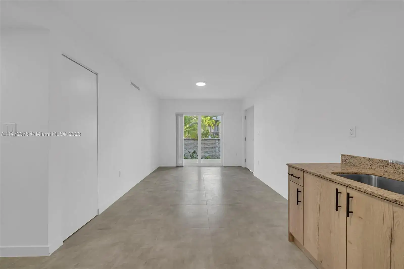 14752 NE 6th Ave # 103, Miami FL 33161 photo 4