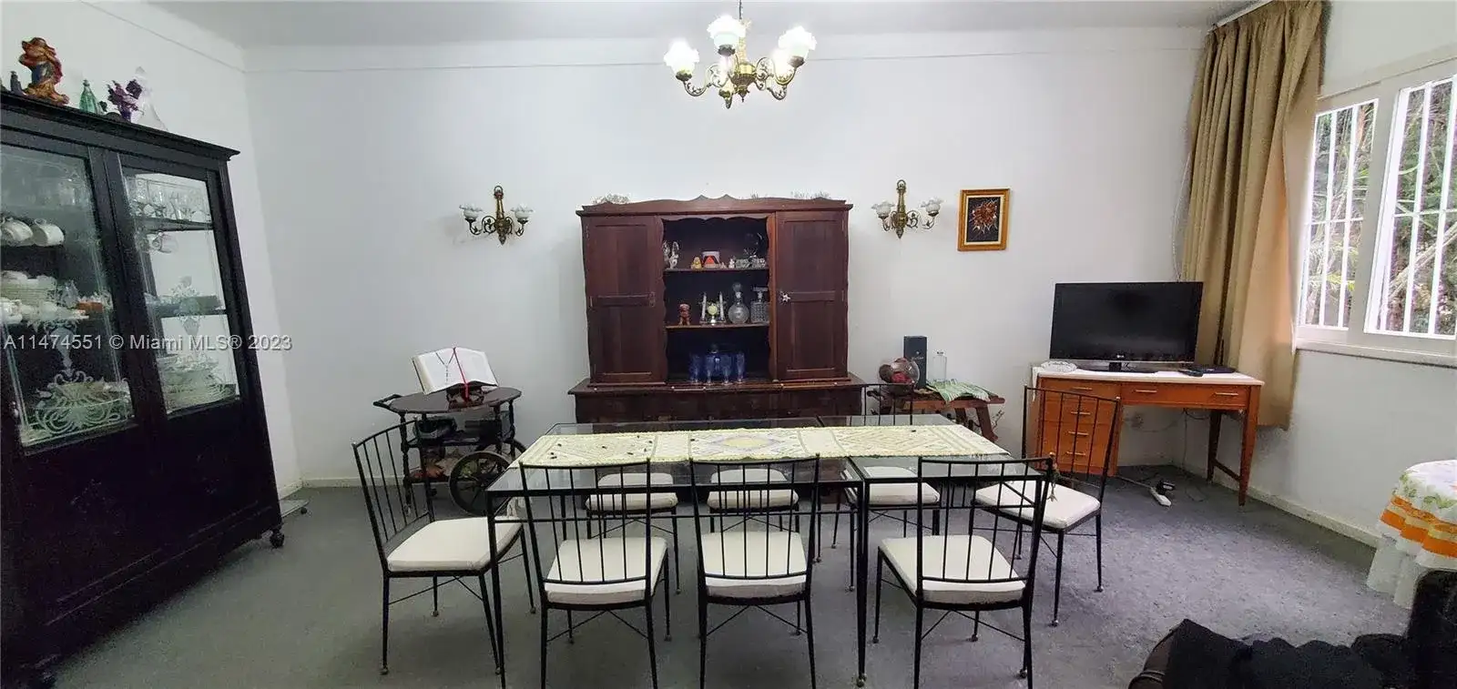 311 MOSELA, FL 25675-481 photo 5