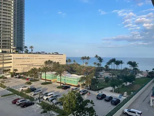 1880 S Ocean Dr # 604, Hallandale Beach FL 33009