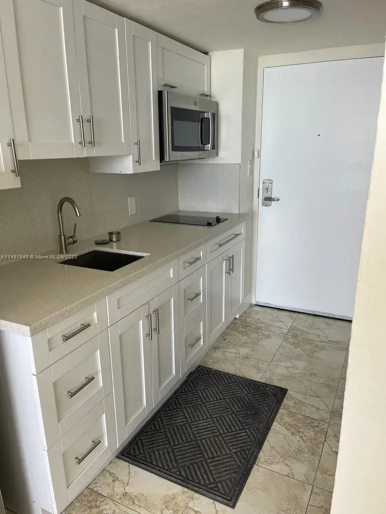 19201 Collins Ave # 411, Sunny Isles Beach FL 33160