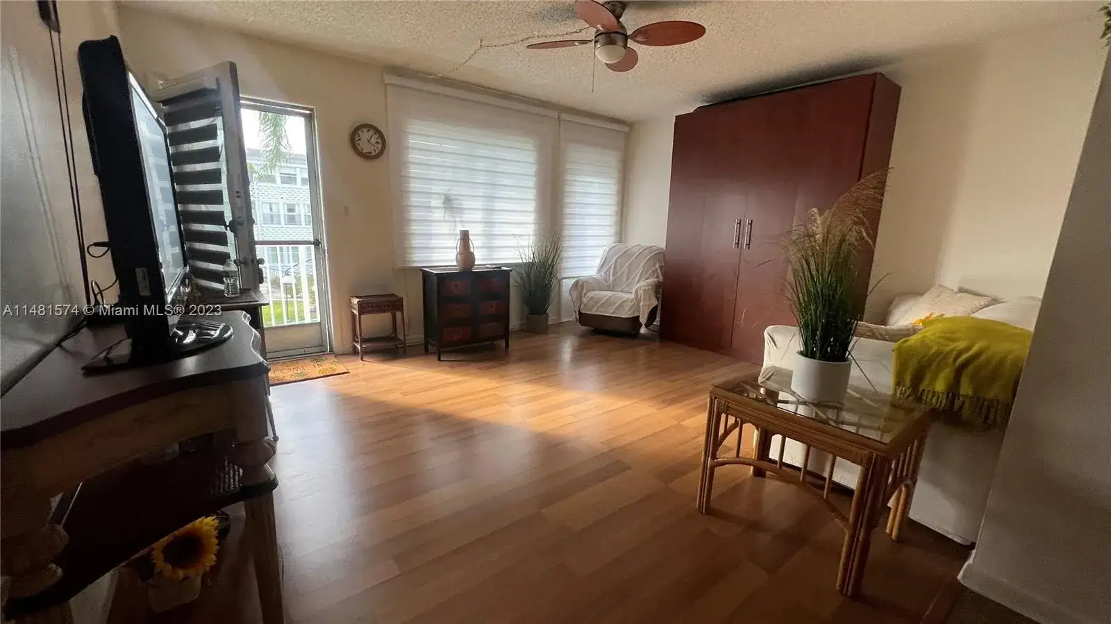 15610 NE 6th Ave # 24B, Miami FL 33162 photo 3