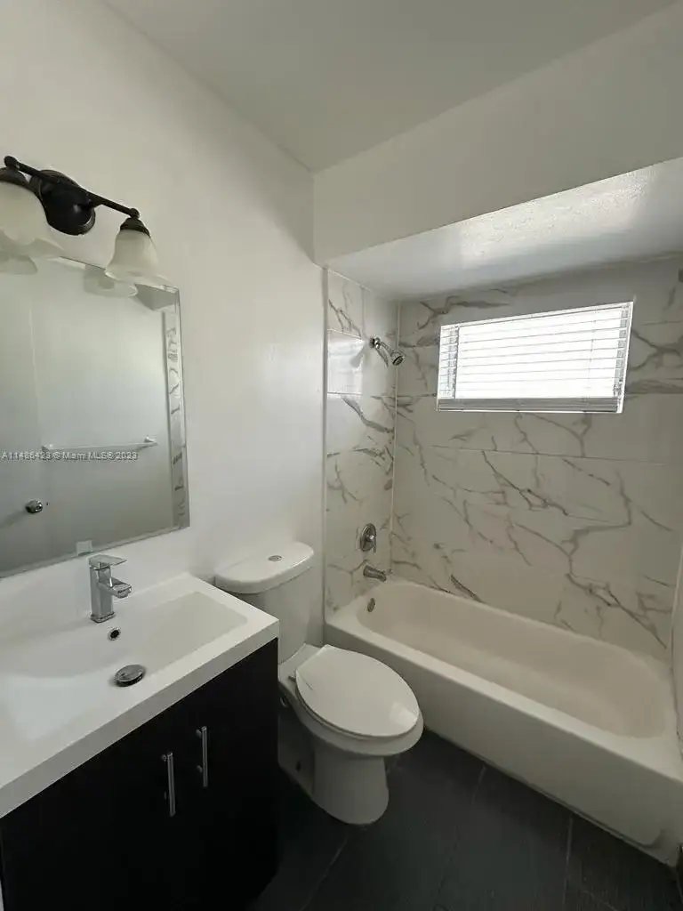 1035 9th St # 16, Miami Beach FL 33139 photo 3