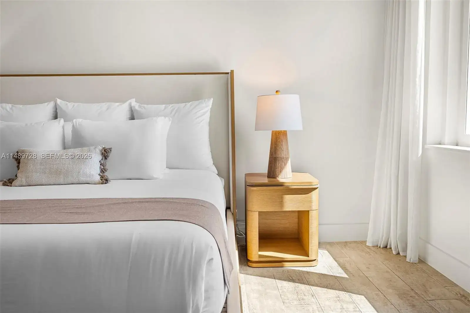 102 24th St # 1412, Miami Beach FL 33139 photo 3