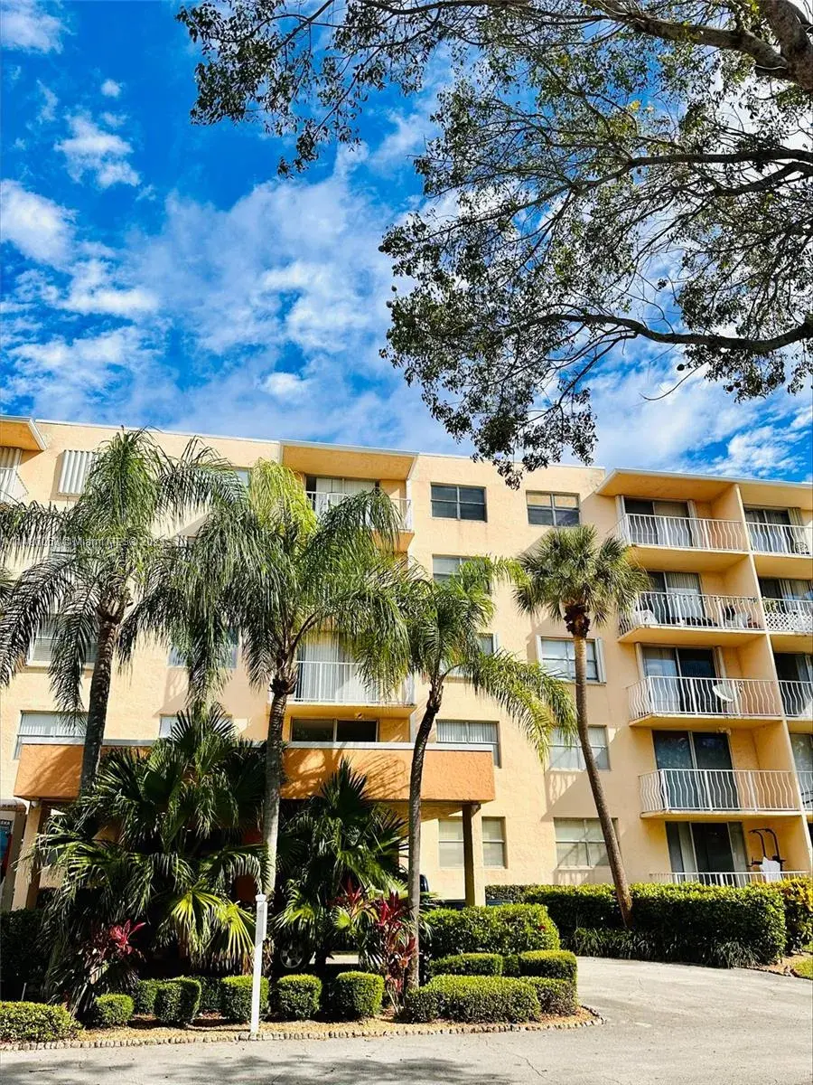 480 Executive Center Dr # 5N, West Palm Beach FL 33401
