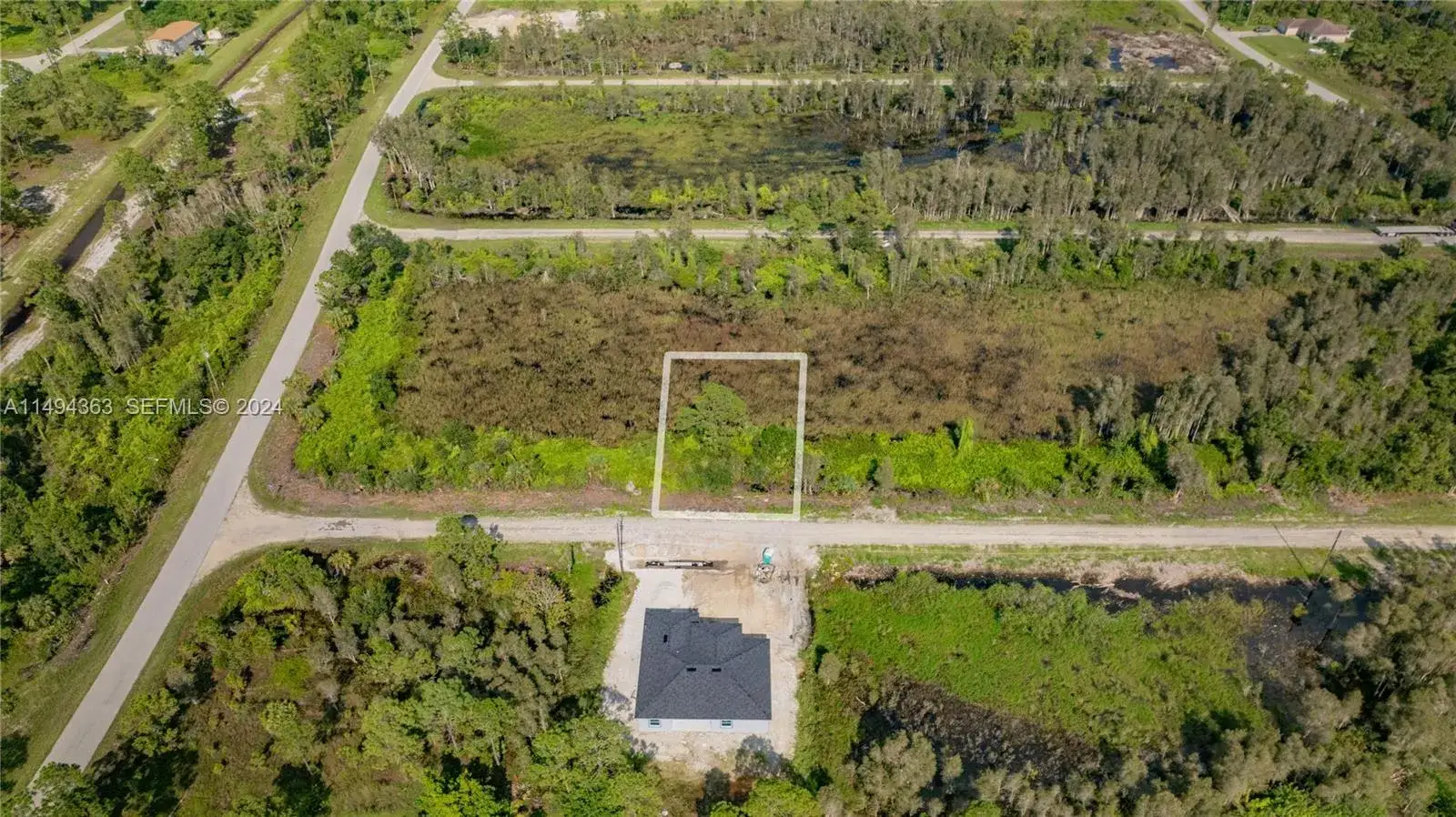 853 Belden Ave, Lehigh Acres FL 33936