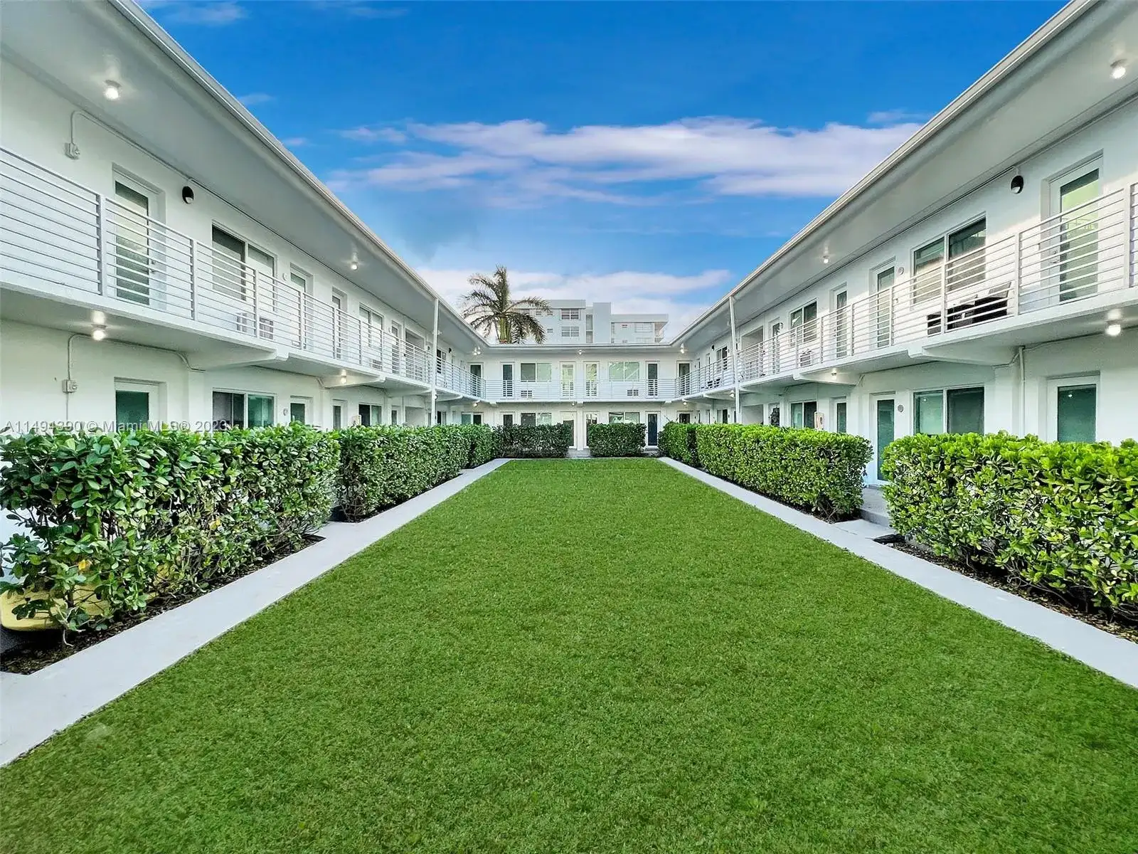 10190 E Bay Harbor Dr # 9E, Bay Harbor Islands FL 33154 photo 2