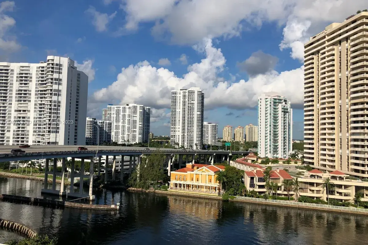 19390 Collins Ave # 1007, Sunny Isles Beach FL 33160