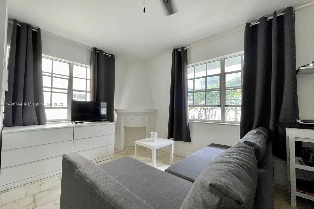 1526 Pennsylvania Ave # 20, Miami Beach FL 33139