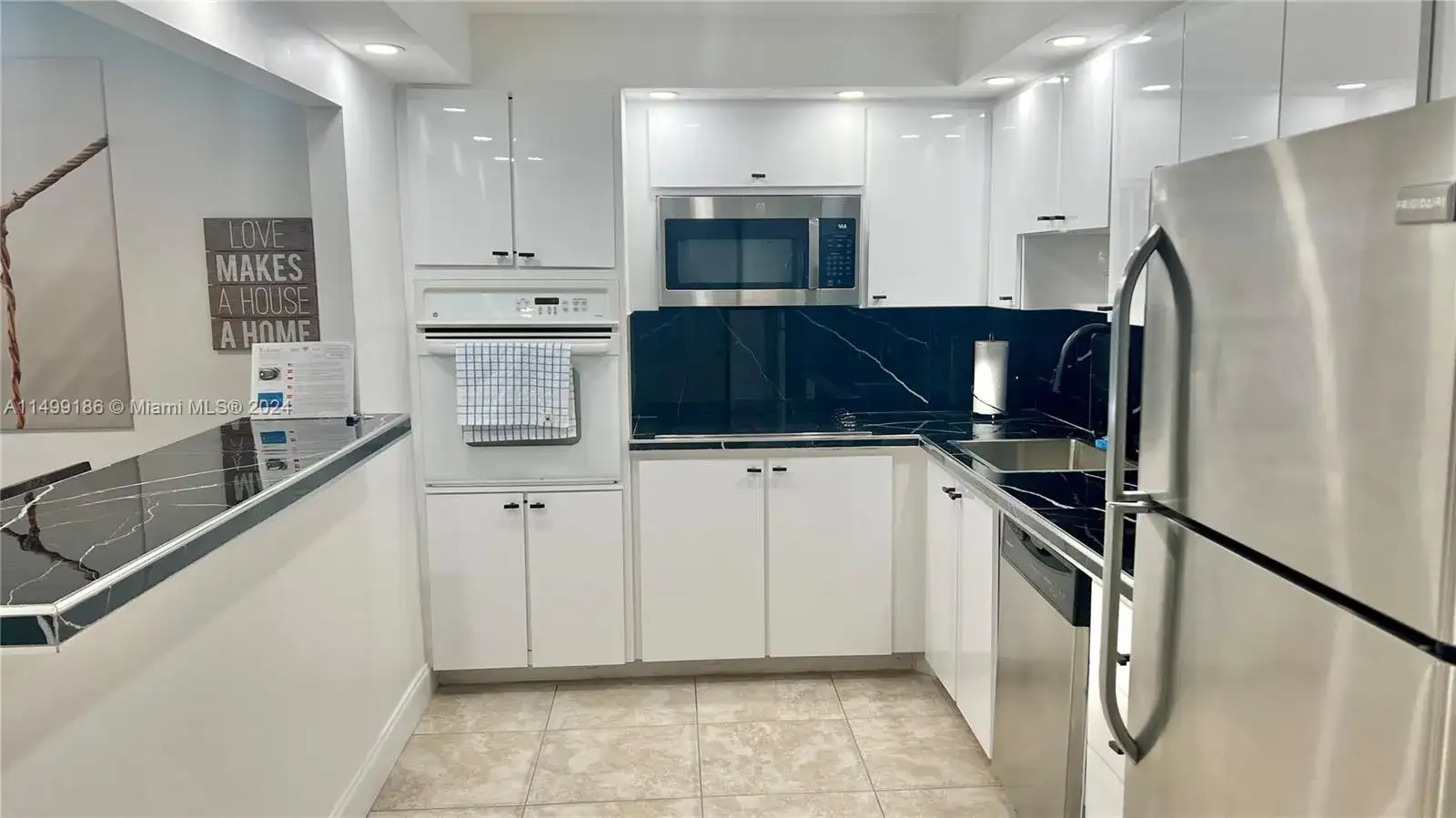 19370 Collins Ave # 419, Sunny Isles Beach FL 33160 photo 5