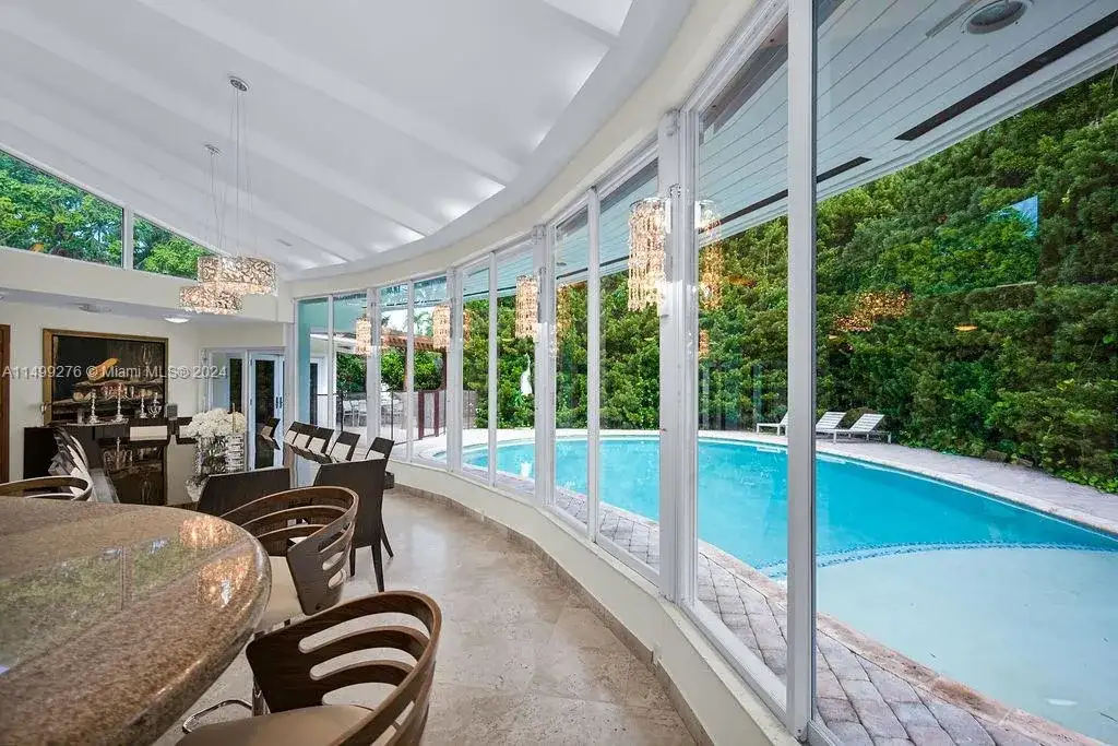 61 Camden Ct, Bal Harbour FL 33154 photo 3