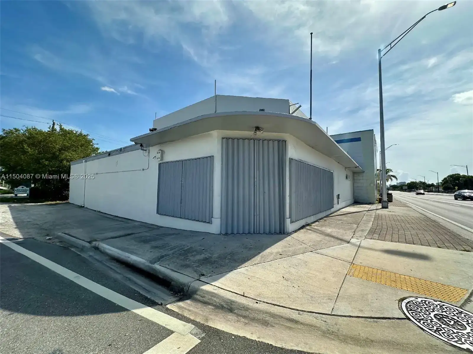 3045 W Broward Blvd, Fort Lauderdale FL 33312 photo 2