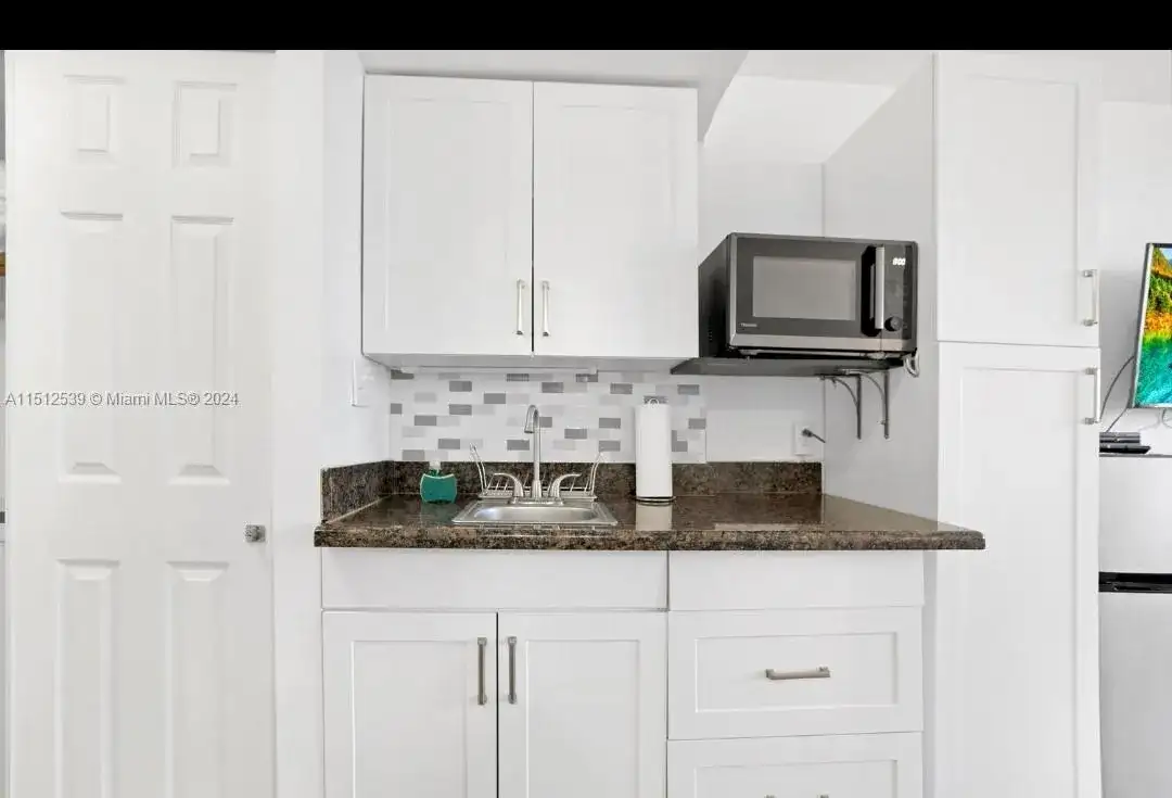 19201 Collins Ave, # 1143, Sunny Isles Beach FL 33160 photo 4