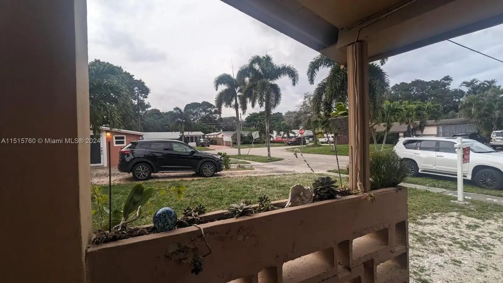 6460 Perry St, Hollywood FL 33024 photo 5